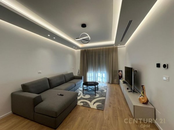 Tirane, shitet apartament Kati 2, 100 m² 270.000 € (Teg)