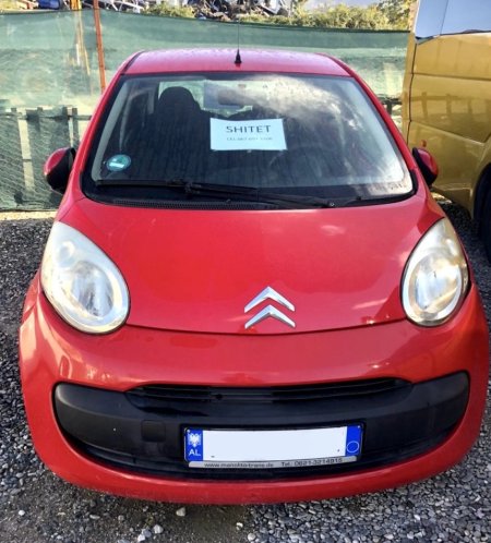Tirane, shes makine Citroen c1 Nafte, e kuqe manuale 3.100 €