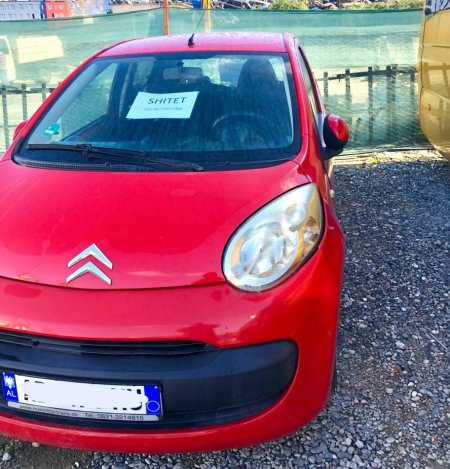 Tirane, shes makine Citroen c1 Nafte, e kuqe manuale 3.100 €
