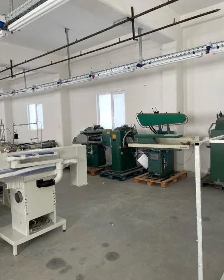 Durres, shes Makineri qepse / artikuj Fasonerie