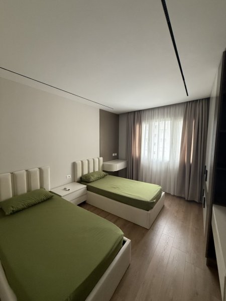 Tirane, shitet apartament 2+1+Ballkon , 113 m² 230.000 € (Astir, Residence e re, prane EGLO)