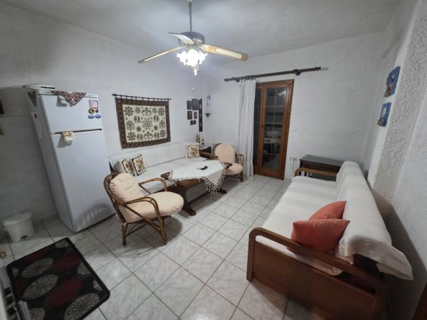 Greqi, shitet apartament 1+1 +Ballkon,42м2, 80.000 €