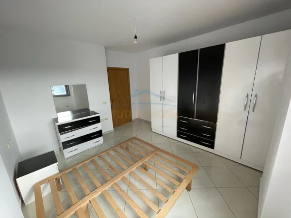 Tirane, shitet apartament 1+1+Ballkon Kati 9, 59 m² 82.000 € (Kthesa e Kamzes)