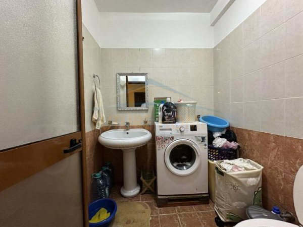 Tirane, shitet apartament 2+1+Ballkon Kati 1, 102 m² 135.000 € (Misto Mame)