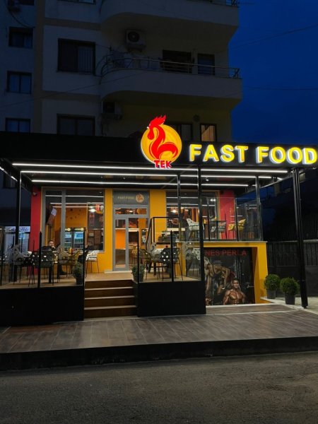 Tirane, shes aksesore PAISJE FAST FOOD OKAZION