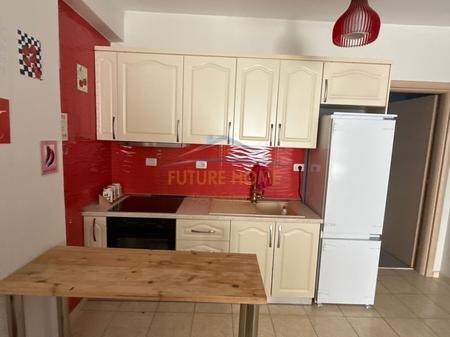 Tirane, jepet me qera garsonier Kati 5, 50 m² 370 € 