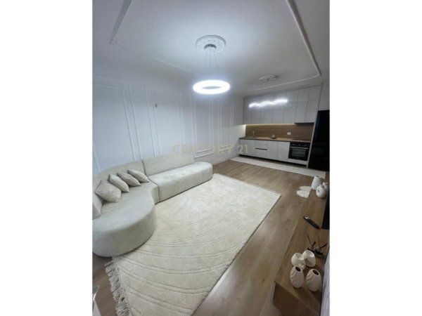 Tirane, shitet apartament 2+1+Aneks+Ballkon Kati 4, 101 m² 173.000 € (Astir)