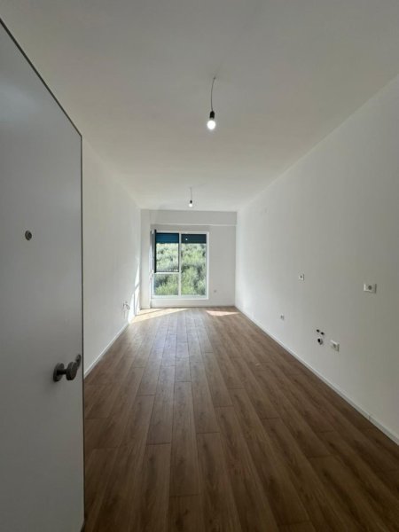 Tirane, shitet apartament 1+1+Ballkon Kati 3, 53 m² 83.000 €,Me hipoteke, (Rruga Dalip Topi,Fresku,Rezidenca OxA)