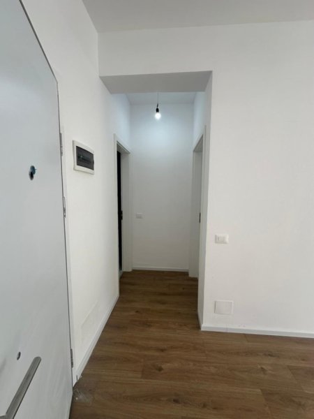 Tirane, shitet apartament 1+1+Ballkon Kati 3, 53 m² 83.000 €,Me hipoteke, (Rruga Dalip Topi,Fresku,Rezidenca OxA)