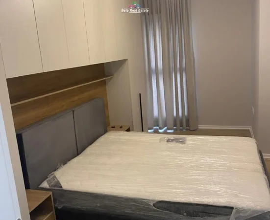 Tirane, jepet me qera apartament 1+1 Kati 1, 70 m² 600 € (Trio Towers)