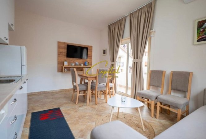 Tirane, jepet me qera apartament 2+1 Kati 2, 77 m² 600 € (KODRA E DIELLIT)