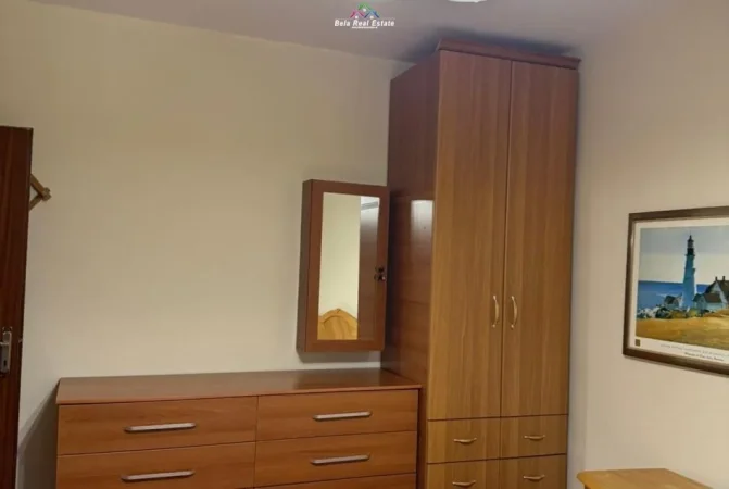 Tirane, jepet me qera apartament 2+1 Kati 1, 78 m² 600 € (Rruga Zonje Curri)
