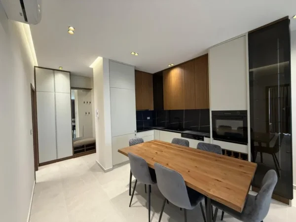 Durres, shes apartament 2+1+Ballkon Kati 5, 91 m² 202.000 € (Rezidenca White Tower, Mali I Robit)