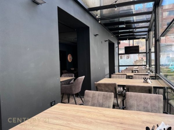 Tirane, shitet ambjent biznesi Kati 1, 83 m² 167.500 € (Ambasada Amerikane)