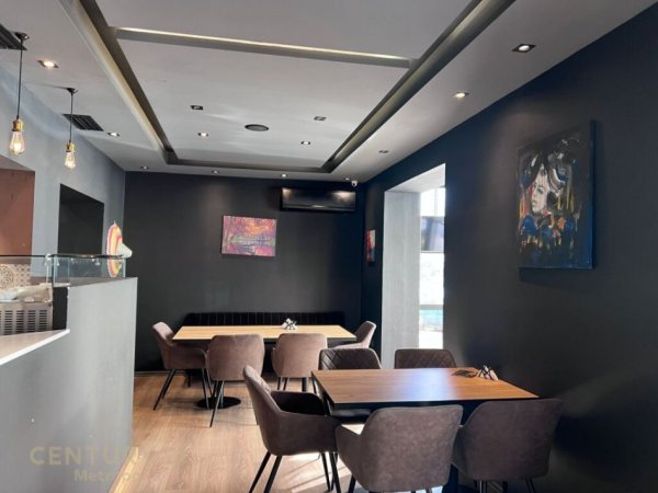 Tirane, shitet ambjent biznesi Kati 1, 83 m² 167.500 € (Ambasada Amerikane)