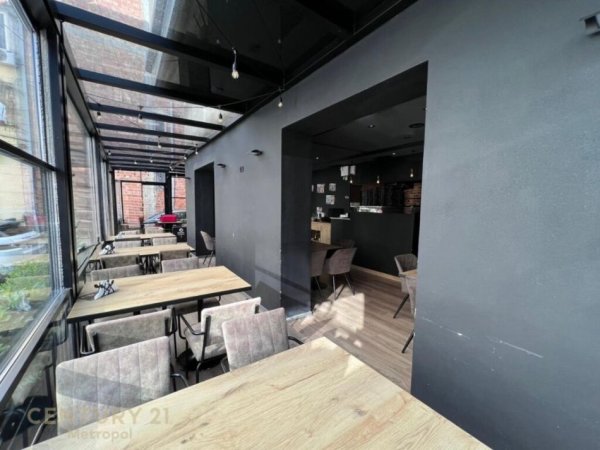 Tirane, shitet ambjent biznesi Kati 1, 83 m² 167.500 € (Ambasada Amerikane)