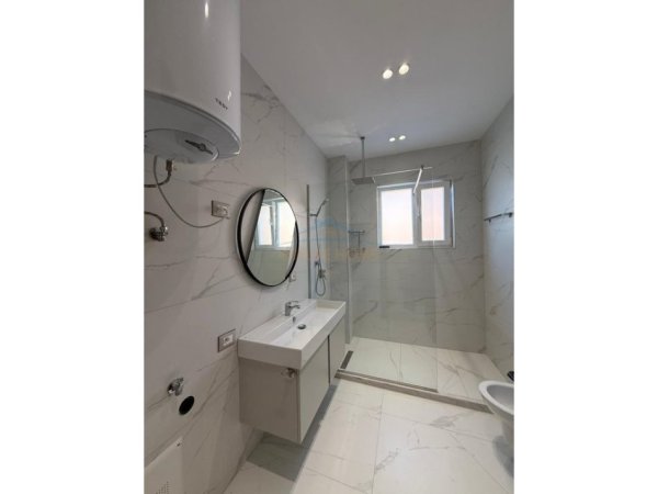 Shitet, Apartament 2+1, Rezidenca White Tower, Mali i Robit 202,000 €