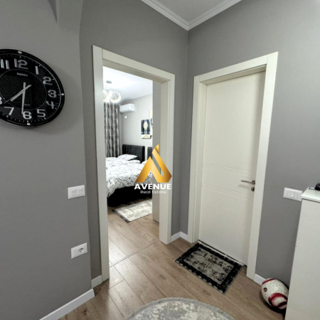 Tirane, jepet me qera apartament 1+1+Ballkon Kati 6, 70 m² 550 € (bulevardi migjeni)