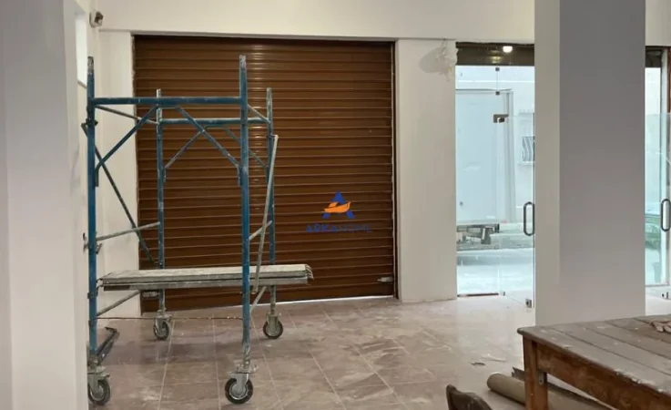 Tirane, jepet me qera ambjent biznesi Kati 0, 200 m² 150.000 € (KOMUNA E PARISIT)