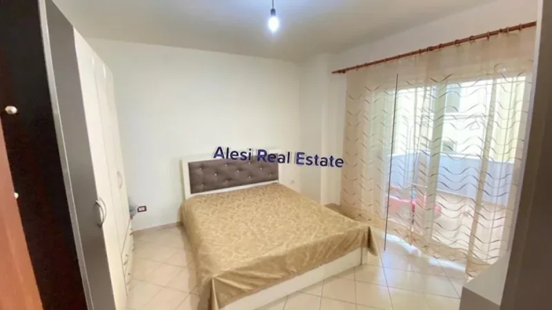 Tirane, jepet me qera apartament 2+1 Kati 2, 650 € 