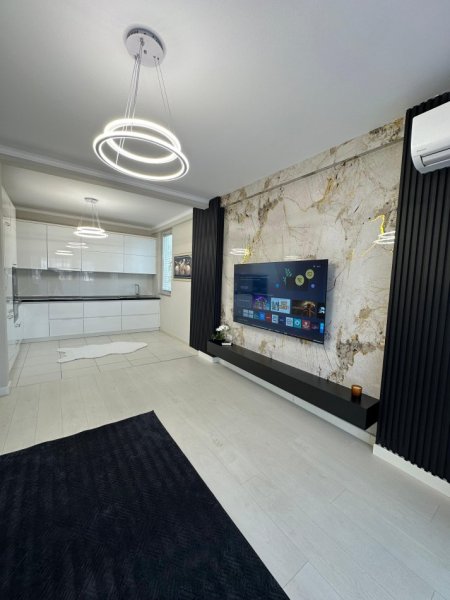 Tirane, shitet apartament 2+1+Ballkon Kati 8, 97 m² 155.000 €