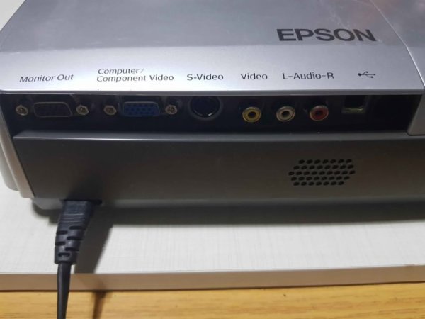 Lushnje, shes Home Cinema Home Cinema Epson Emp s3. 35 mij lek te vjetra
