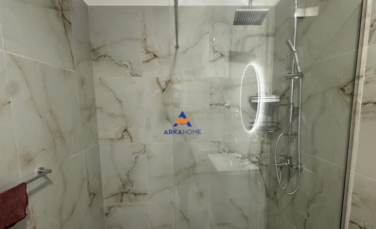 Tirane, jepet me qera apartament 2+1 Kati 8, 77 m² 1.000 € (ZOGU I ZI)