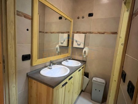 Tirane, shitet ambjent biznesi Kati 1, 98 m² 177.000 € 