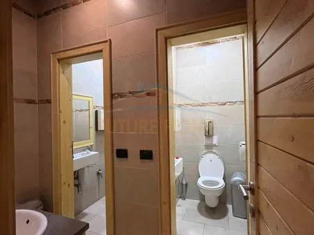 Tirane, shitet ambjent biznesi Kati 1, 98 m² 177.000 € 