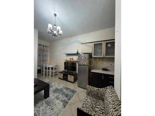 Tirane, jepet me qera apartament 1+1 Kati 4, 58 m² 450 € (Ish Parku i Autobuzave)