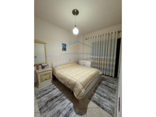 Tirane, jepet me qera apartament 1+1 Kati 4, 58 m² 450 € (Ish Parku i Autobuzave)