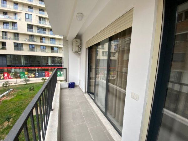 Tirane, jepet me qera apartament 1+1 Kati 2, 65 m² 750 € (Rruga e Durrësit, pranë Colosseo)