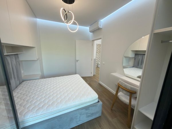 Tirane, jepet me qera apartament 1+1 Kati 6, 500 € 