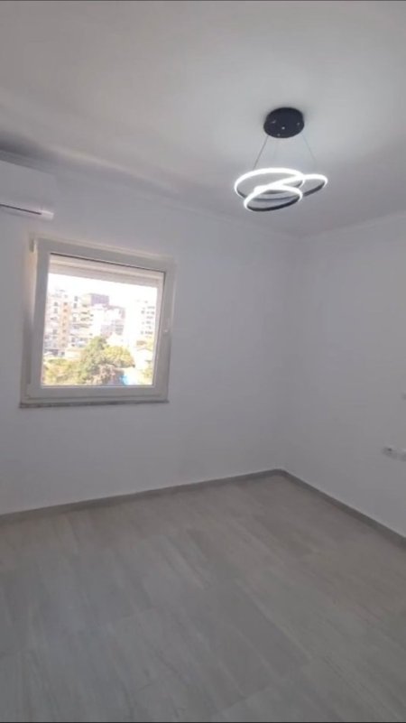 Tirane, jepet me qera ambjent biznesi Kati 5, 120 m² 750 € (Myslym Shyr, pranë Postës)