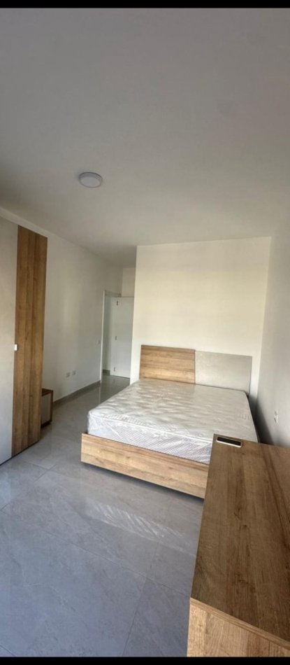 Tirane, jepet me qera apartament 2+1+ Garazh Kati 3, Çmimi 600 € në PASKUQAN Tiranë