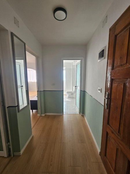 Tirane, jepet me qera apartament 1+1 Kati 4, 655 m² 500 € (Vasil Shanto)