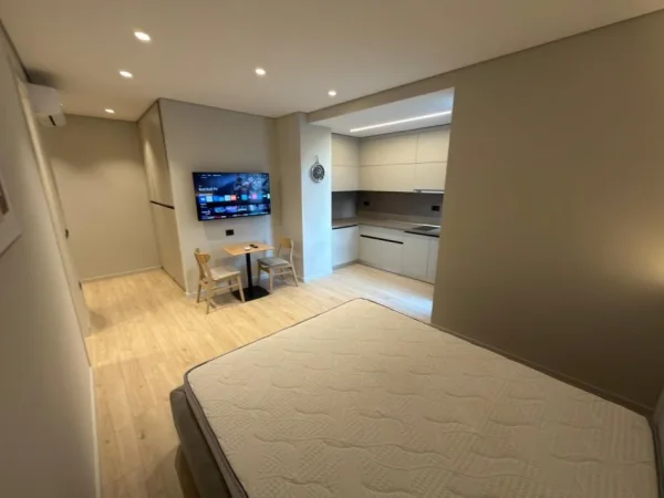 Tirane, jepet me qera apartament 1+1 Kati 2, 128 m² 1.900 € 