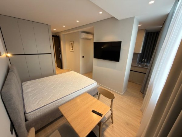 Tirane, jepet me qera apartament 1+1 Kati 2, 128 m² 1.900 € 