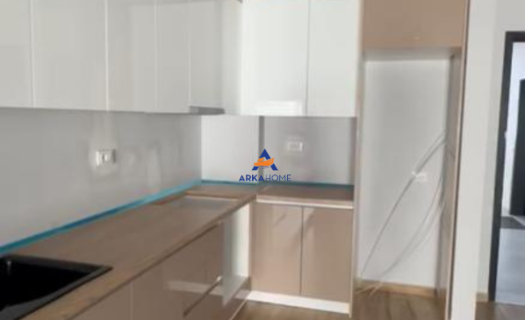 Tirane, shitet apartament 2+1+Ballkon Kati 5, 105 m² 125.000 € KAMEZ