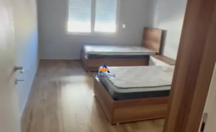 Tirane, shitet apartament 2+1+Ballkon Kati 5, 105 m² 125.000 € KAMEZ