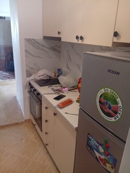 Jepet me Qera Apartament 1+1 ne Brryl, afer Maternitetit të Ri,  ,  60 m² 400 €URO