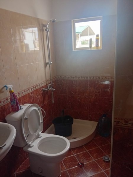 Jepet me Qera Apartament 1+1 ne Brryl, afer Maternitetit të Ri,  ,  60 m² 400 €URO