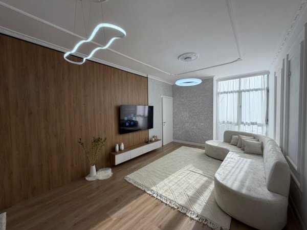 Tirane, shitet apartament 2+1 Kati 4, 101 m² 173.000 € (Prane Eja Studio ne Astir.)