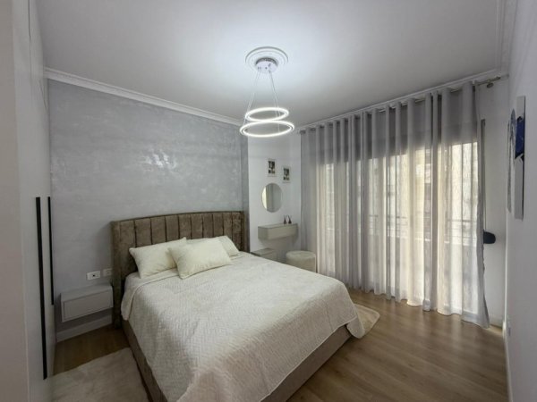 Tirane, shitet apartament 2+1 Kati 4, 101 m² 173.000 € (Prane Eja Studio ne Astir.)