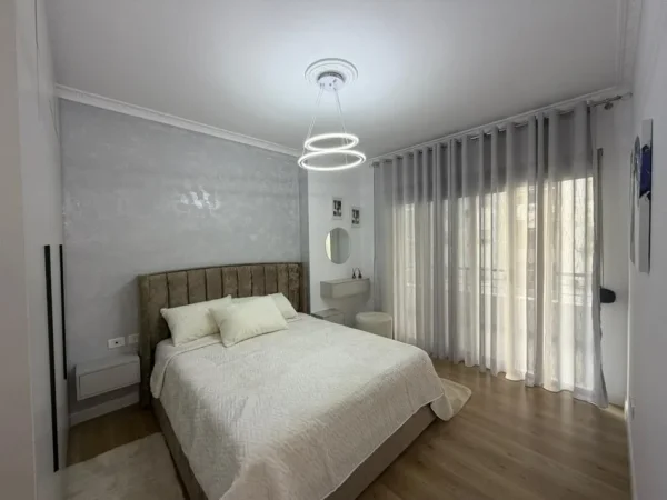 Tirane, shitet apartament 2+1 Kati 4, 101 m² 173.000 € (Prane Eja Studio ne Astir.)