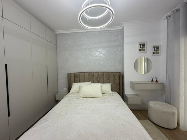 Tirane, shitet apartament 2+1 Kati 4, 101 m² 173.000 € (Prane Eja Studio ne Astir.)