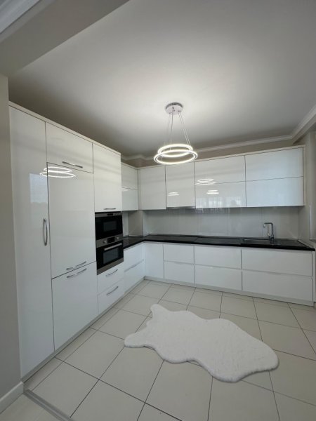 Tirane, shes apartament 2+1 , 97 m² 155.000 € 