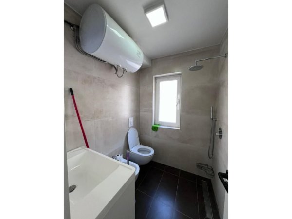 Tirane, jepet me qera apartament 1+1 Kati 2, 60 m² 500 € (SHKOLLA E BALETIT)