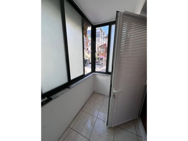 Tirane, jepet me qera apartament 1+1 Kati 2, 60 m² 500 € (SHKOLLA E BALETIT)
