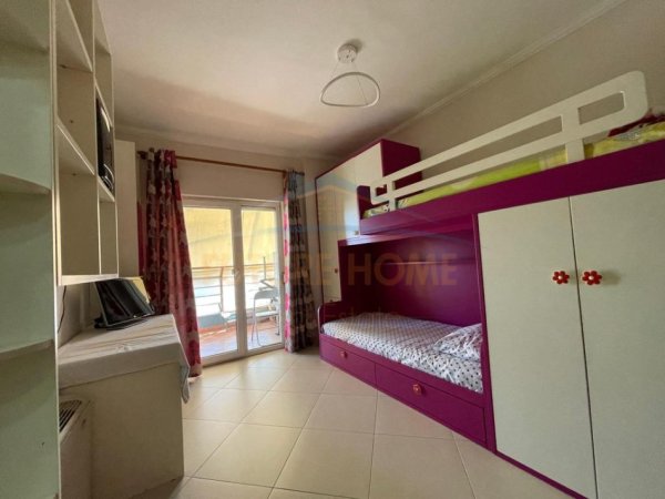 Tirane, jepet me qera apartament 2+1 Kati 6, 117 m² 600 € (UNAZA E RE)